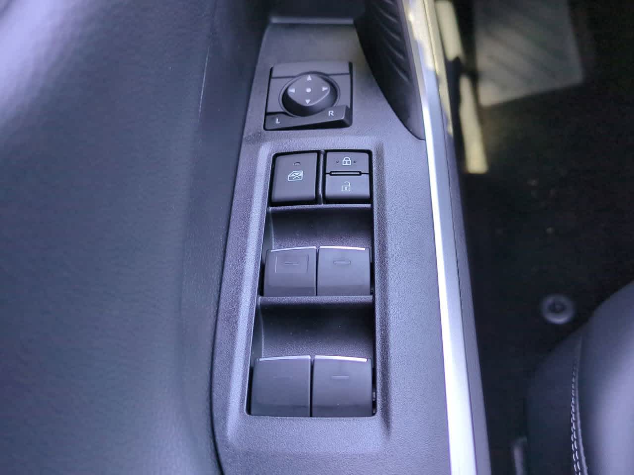 Thumbnail: 2025 Toyota RAV4 - 23