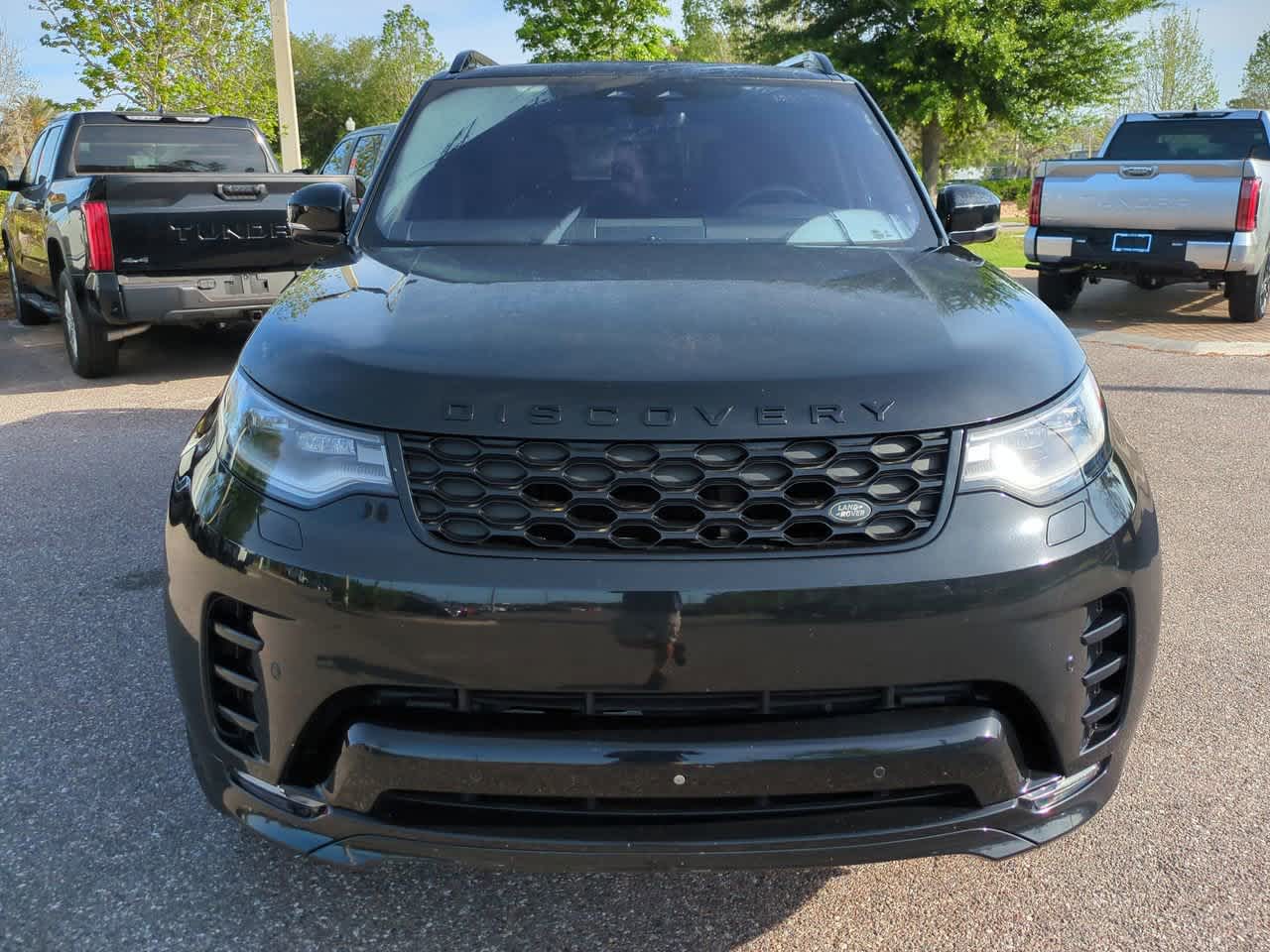 Thumbnail: 2021 Land Rover Discovery - 9