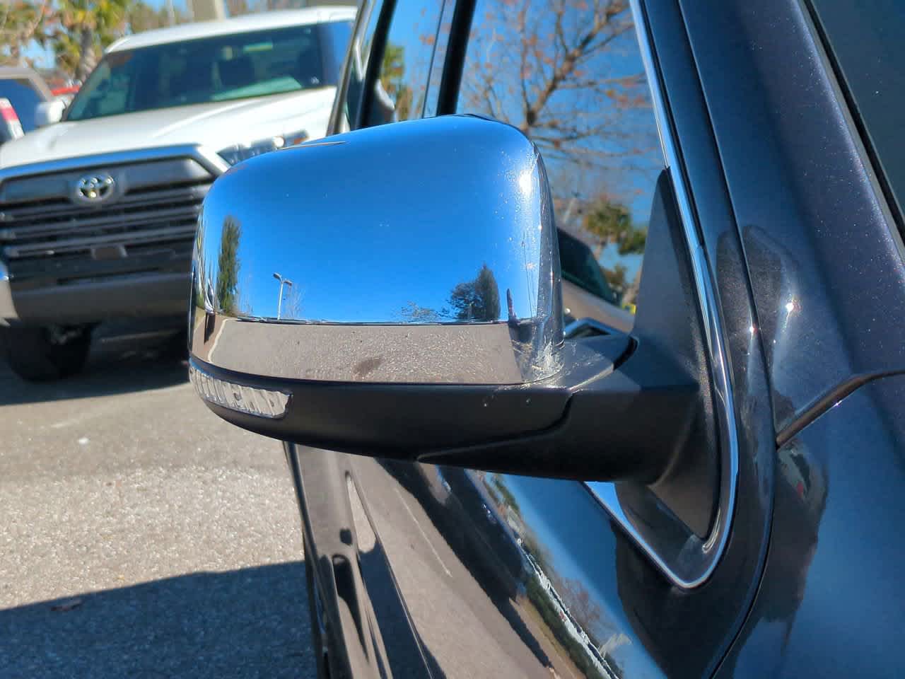 Thumbnail: 2018 Jeep Grand Cherokee - 12