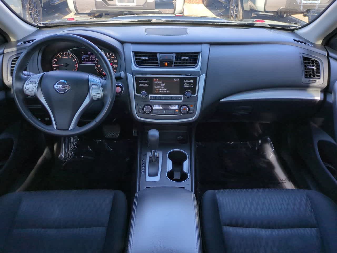 Thumbnail: 2017 Nissan Altima - 14