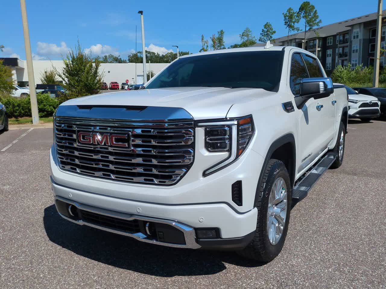 Thumbnail: 2023 GMC Sierra 1500 - 2