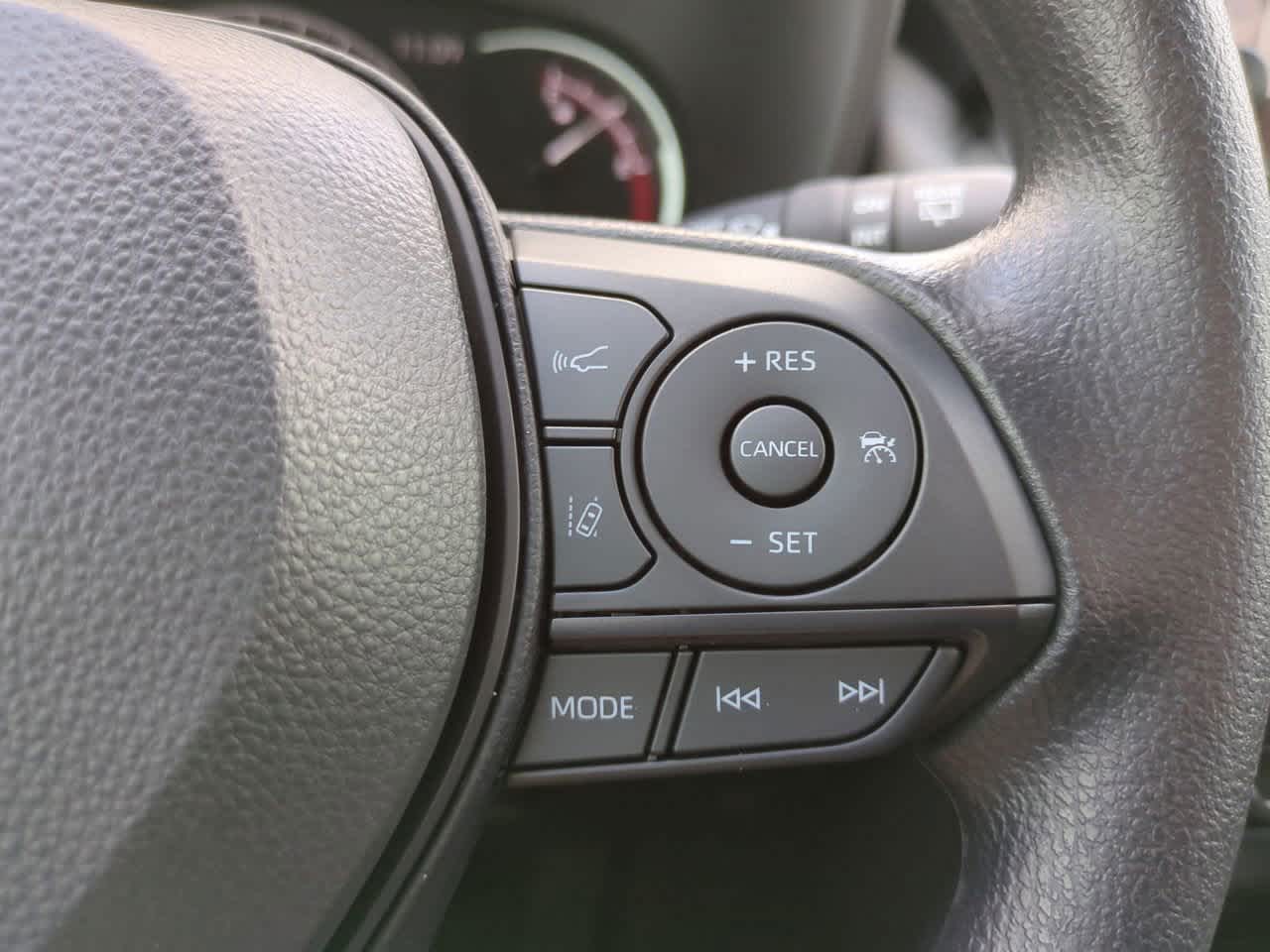 Thumbnail: 2025 Toyota RAV4 - 24