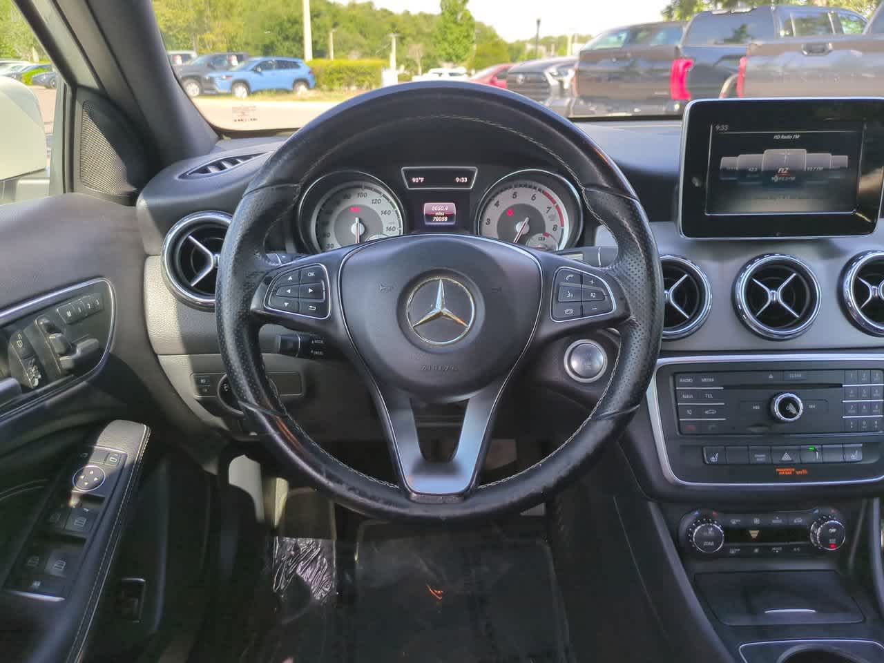 Thumbnail: 2016 Mercedes-Benz GLA - 15