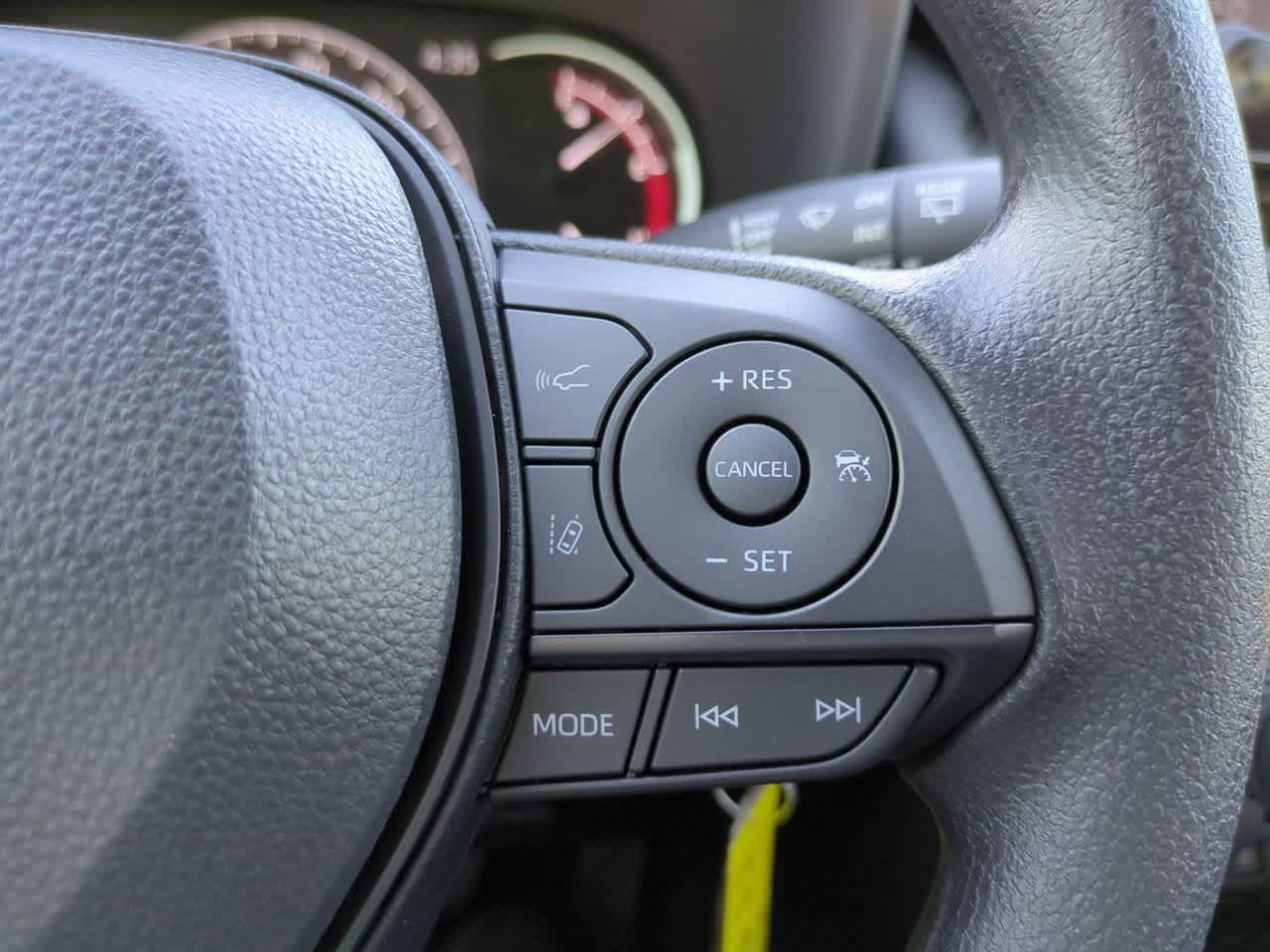 Thumbnail: 2025 Toyota RAV4 - 23