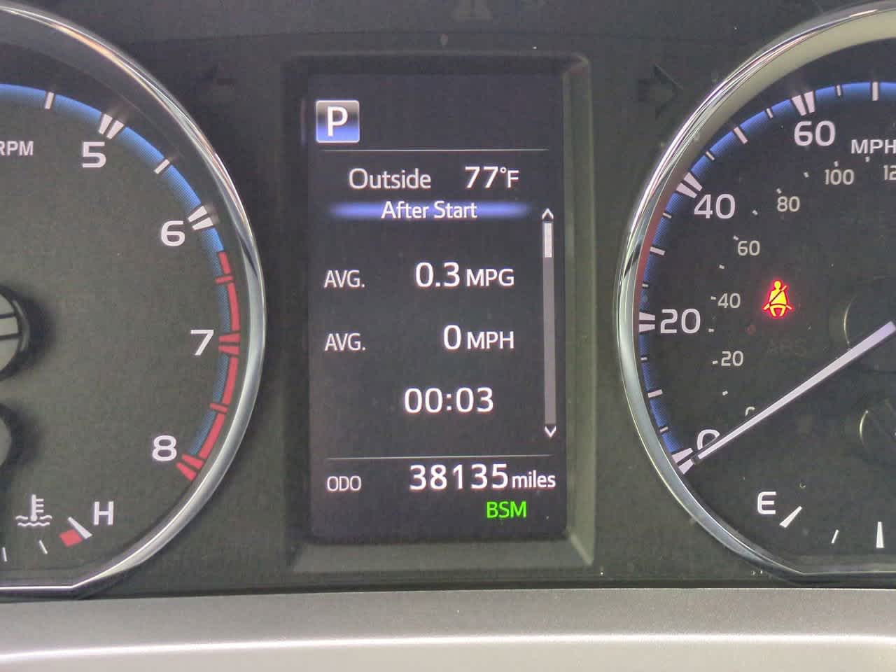 Thumbnail: 2018 Toyota RAV4 - 28