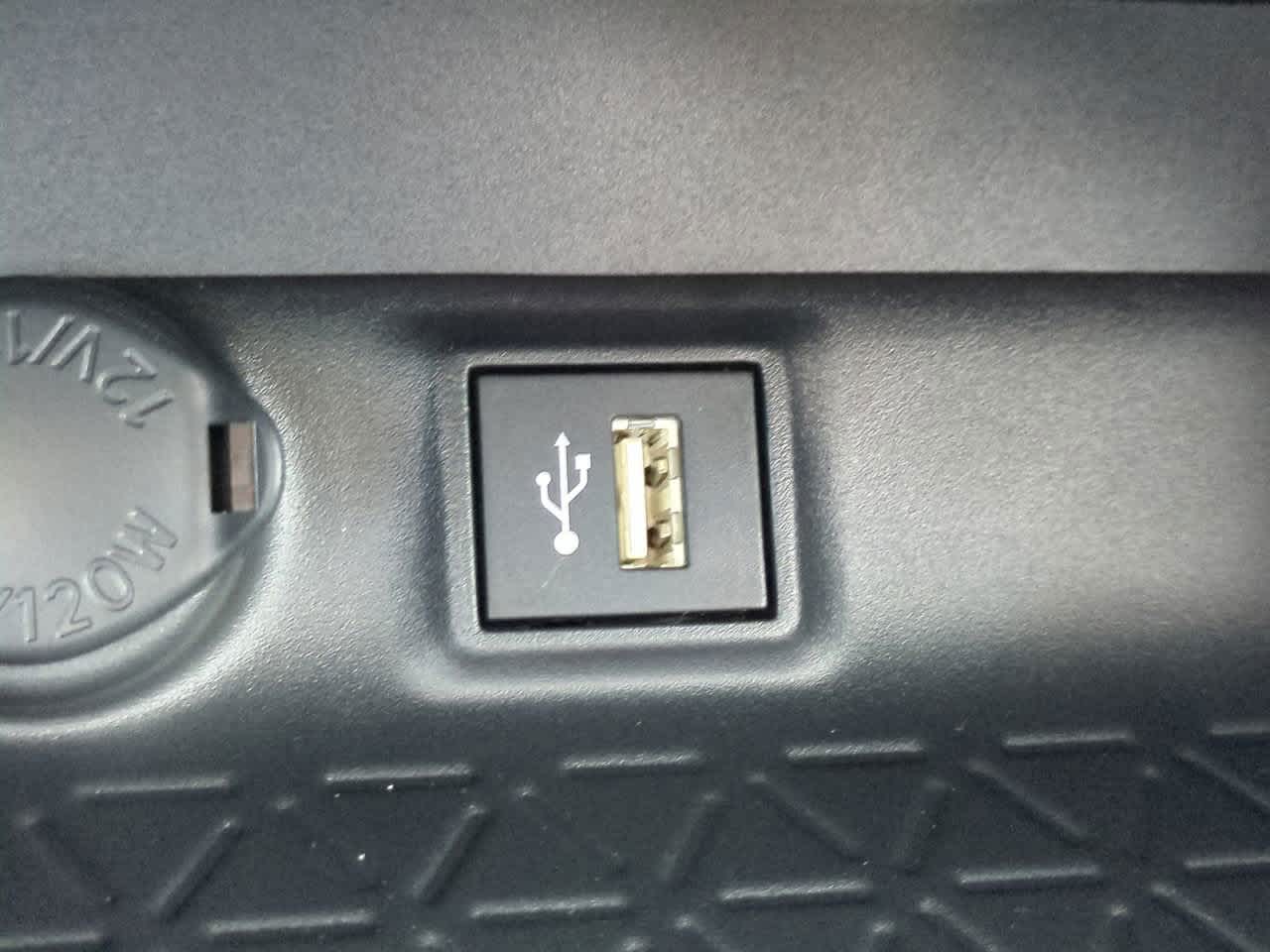 Thumbnail: 2025 Toyota RAV4 - 21