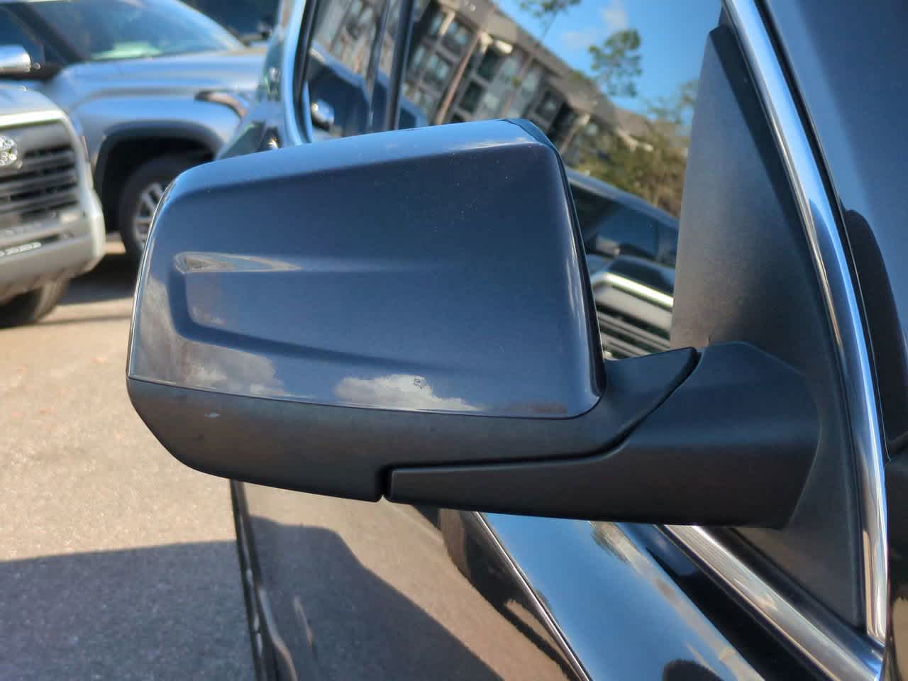 Thumbnail: 2017 GMC Acadia - 12