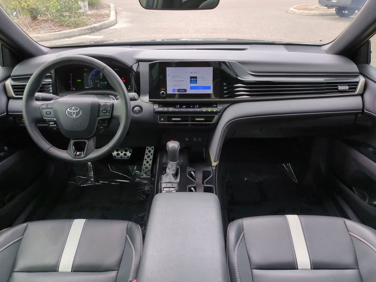 Thumbnail: 2025 Toyota Camry - 14