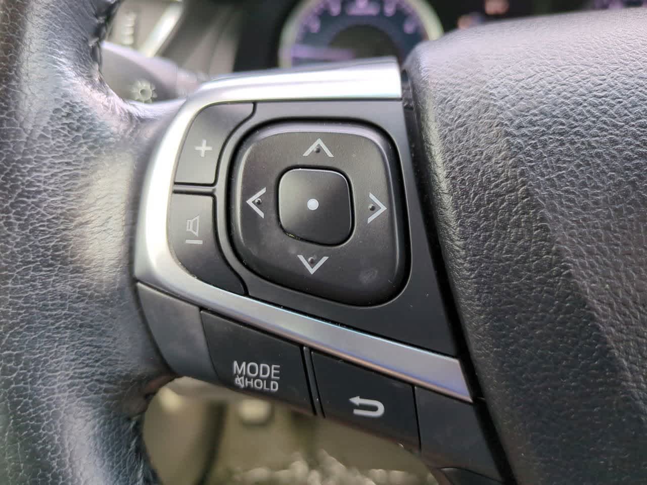 Thumbnail: 2016 Toyota Camry - 23