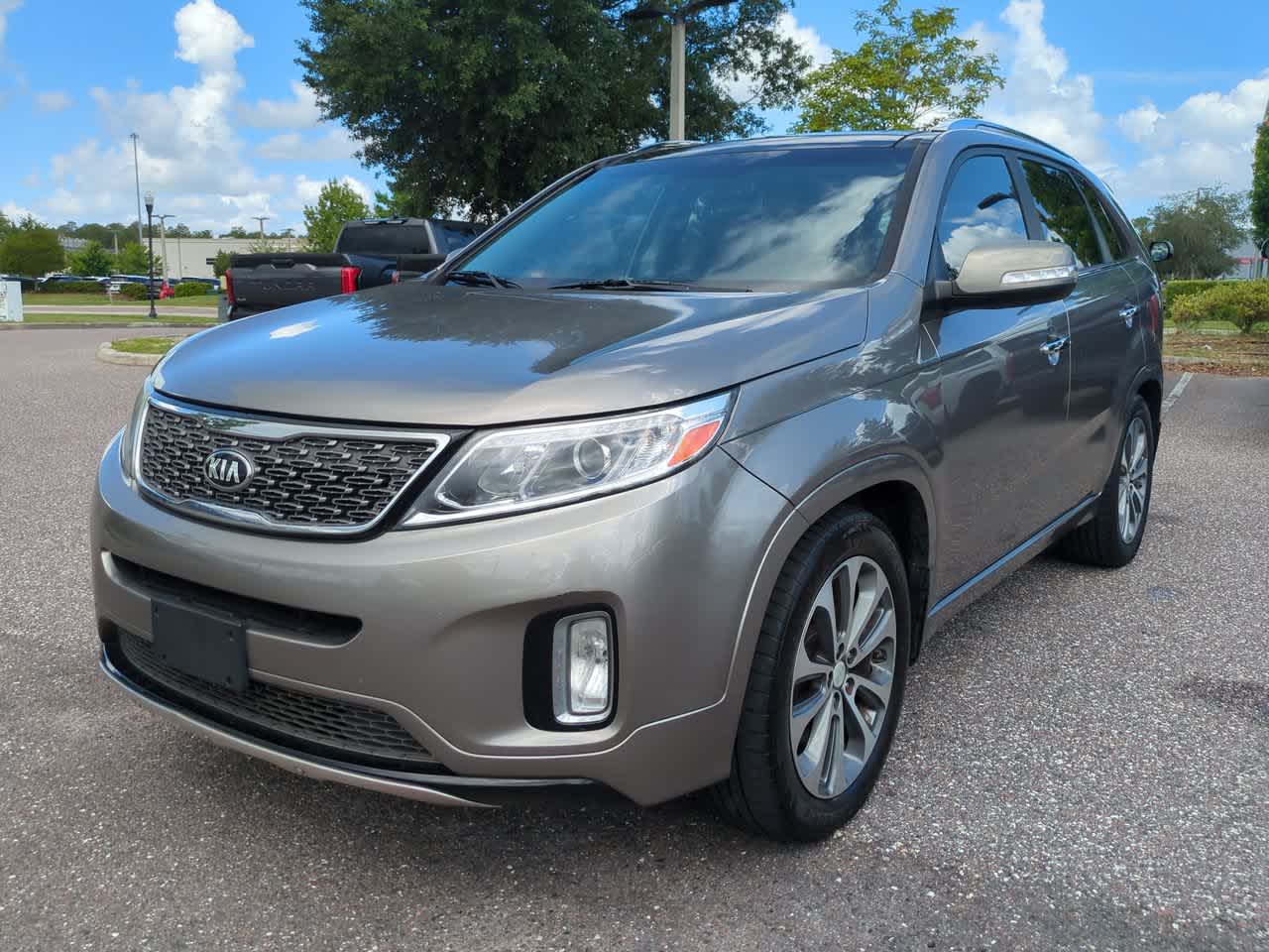 Thumbnail: 2015 Kia Sorento - 2