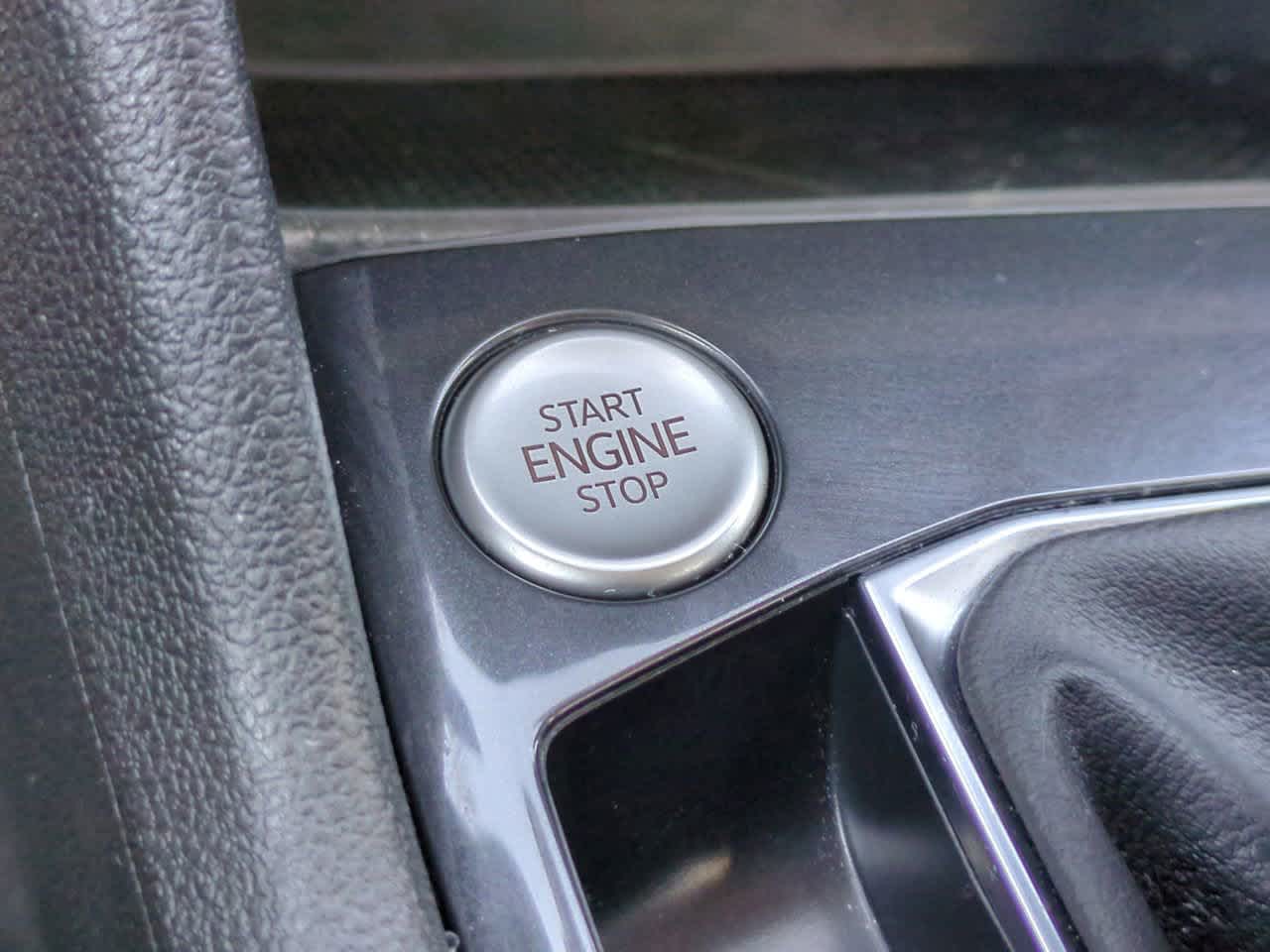 Thumbnail: 2023 Volkswagen Tiguan - 26