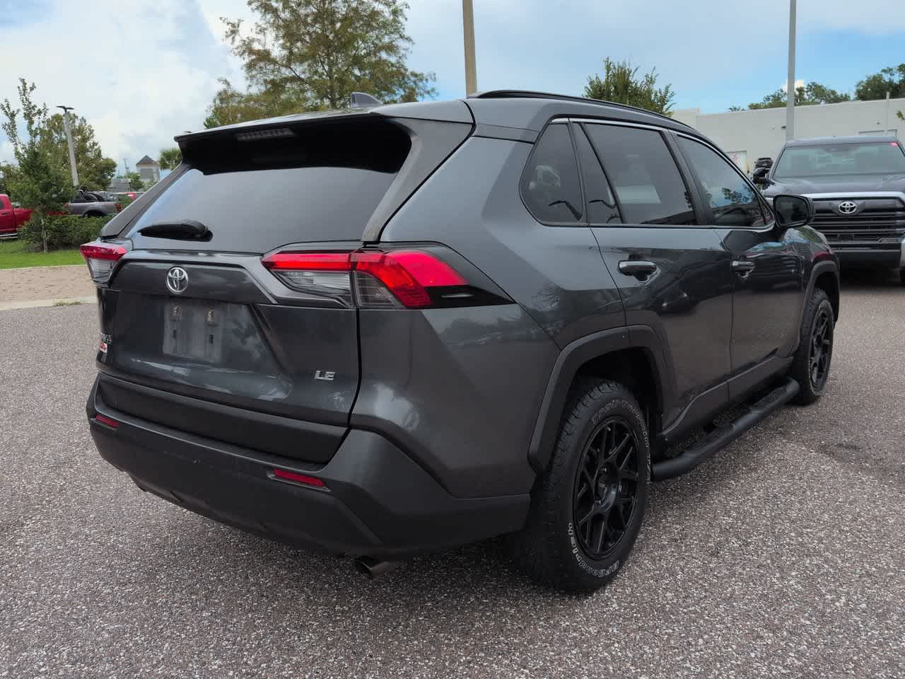 Thumbnail: 2019 Toyota RAV4 - 6