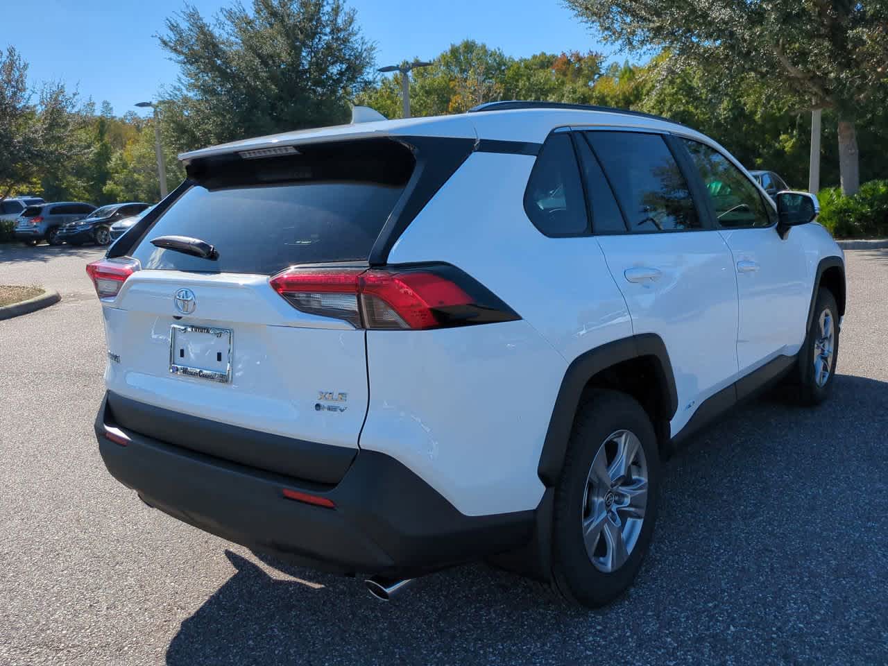 Thumbnail: 2025 Toyota RAV4 - 6