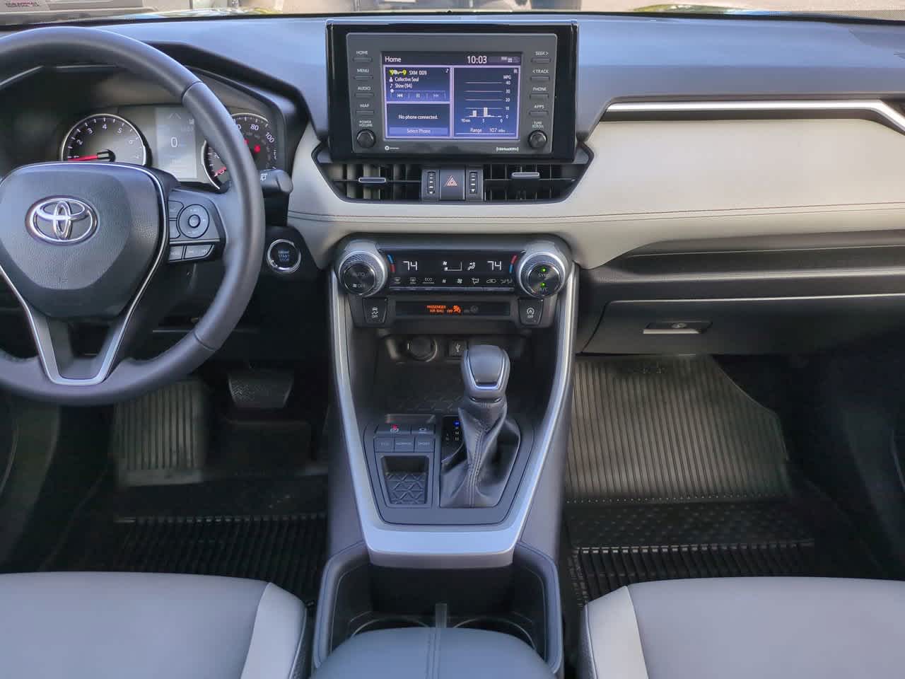 Thumbnail: 2022 Toyota RAV4 - 18