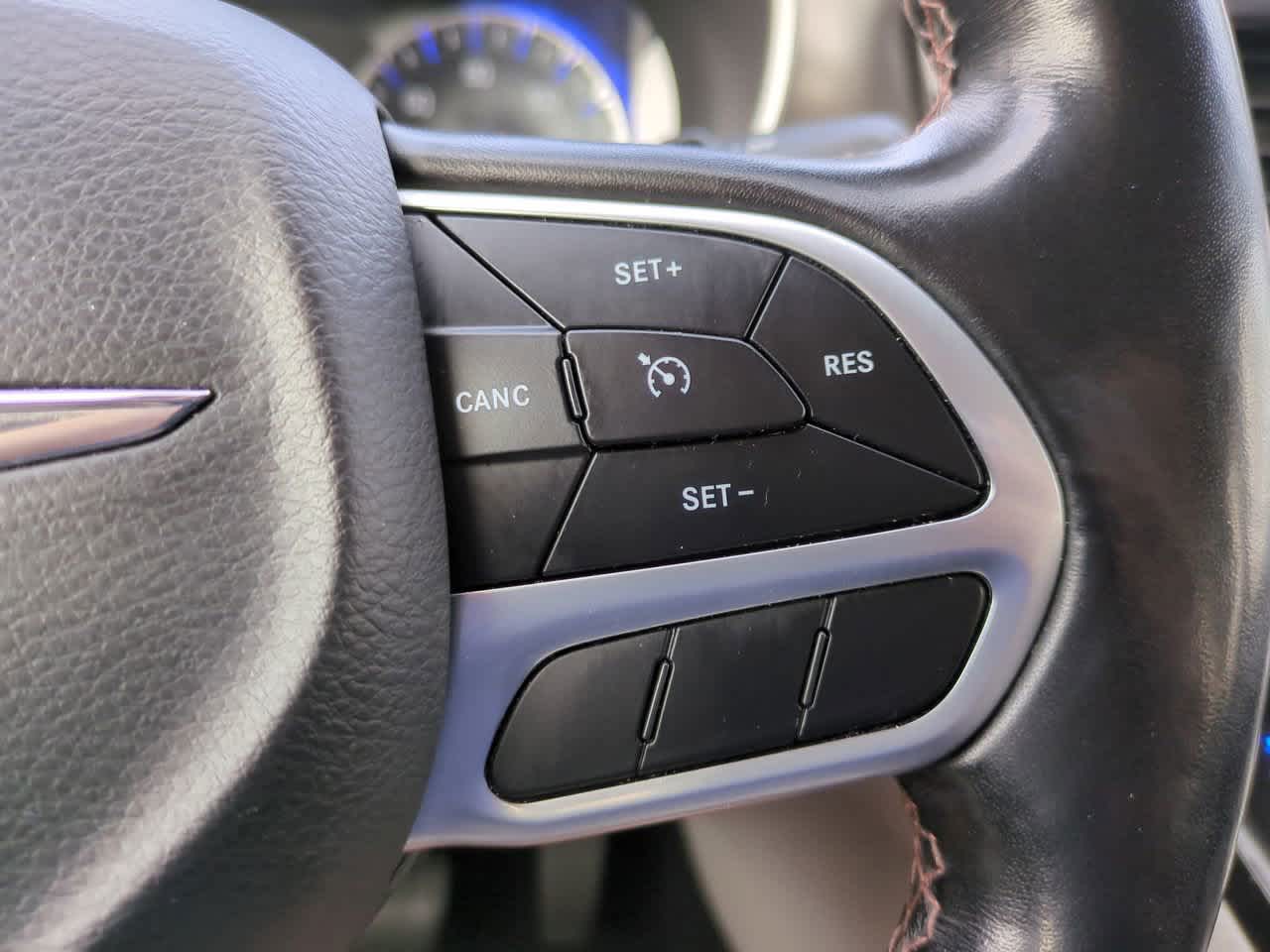 Thumbnail: 2020 Chrysler Pacifica - 25