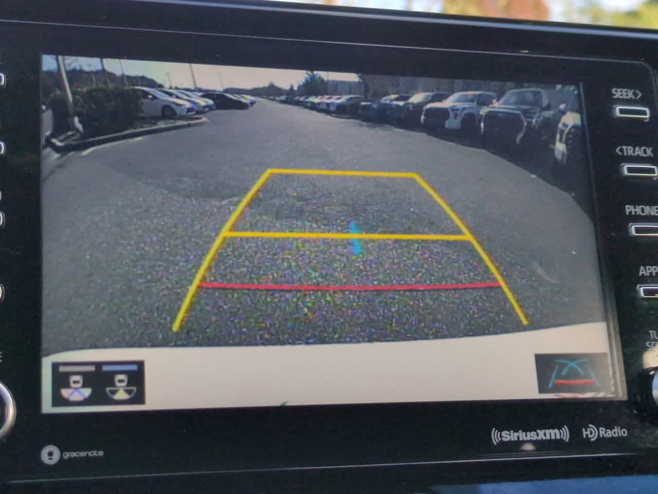 Thumbnail: 2021 Toyota Venza - 19