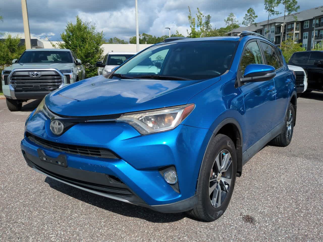 Thumbnail: 2018 Toyota RAV4 - 2