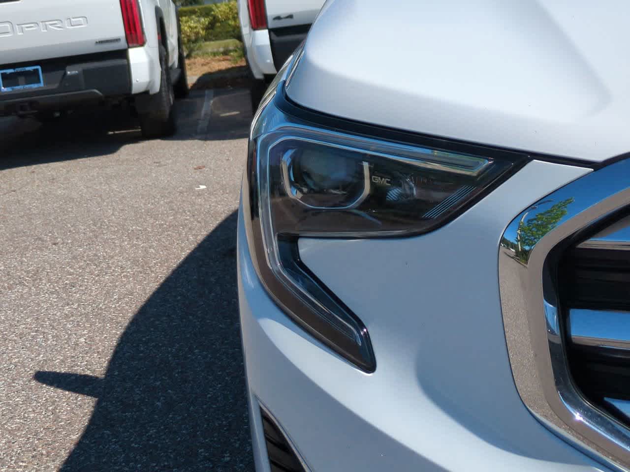 Thumbnail: 2021 GMC Terrain - 10