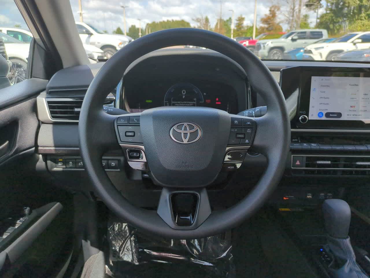 Thumbnail: 2025 Toyota Camry - 15