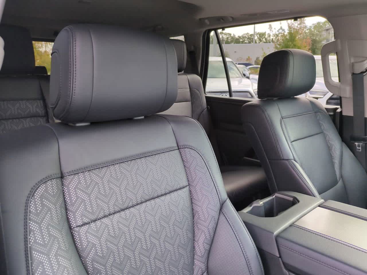 Thumbnail: 2023 Toyota Sequoia - 7