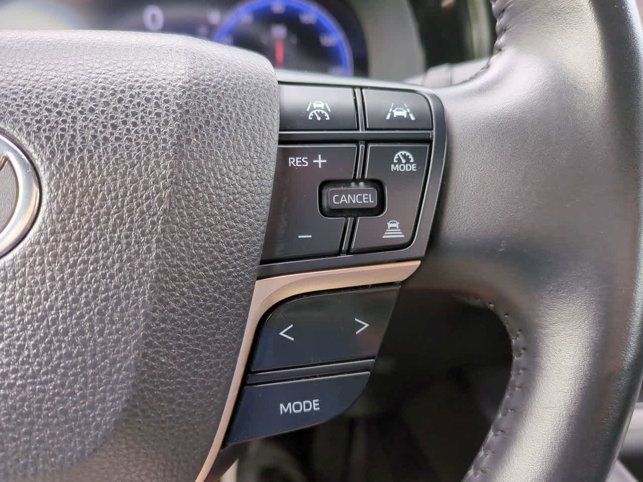 2023 Toyota Crown XLE 24