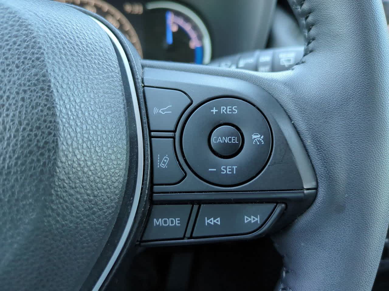 Thumbnail: 2023 Toyota RAV4 - 25