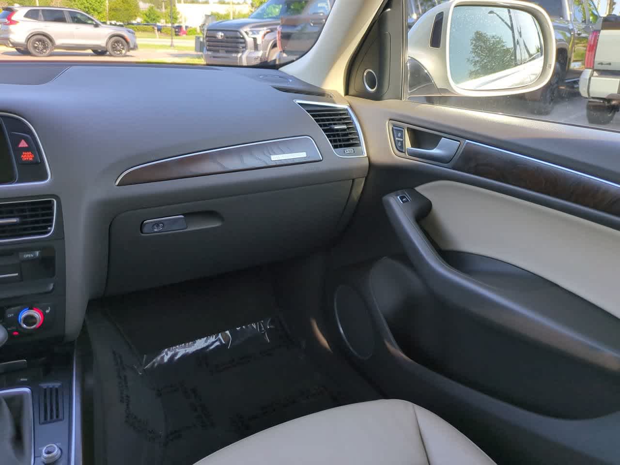 Thumbnail: 2016 Audi Q5 - 16