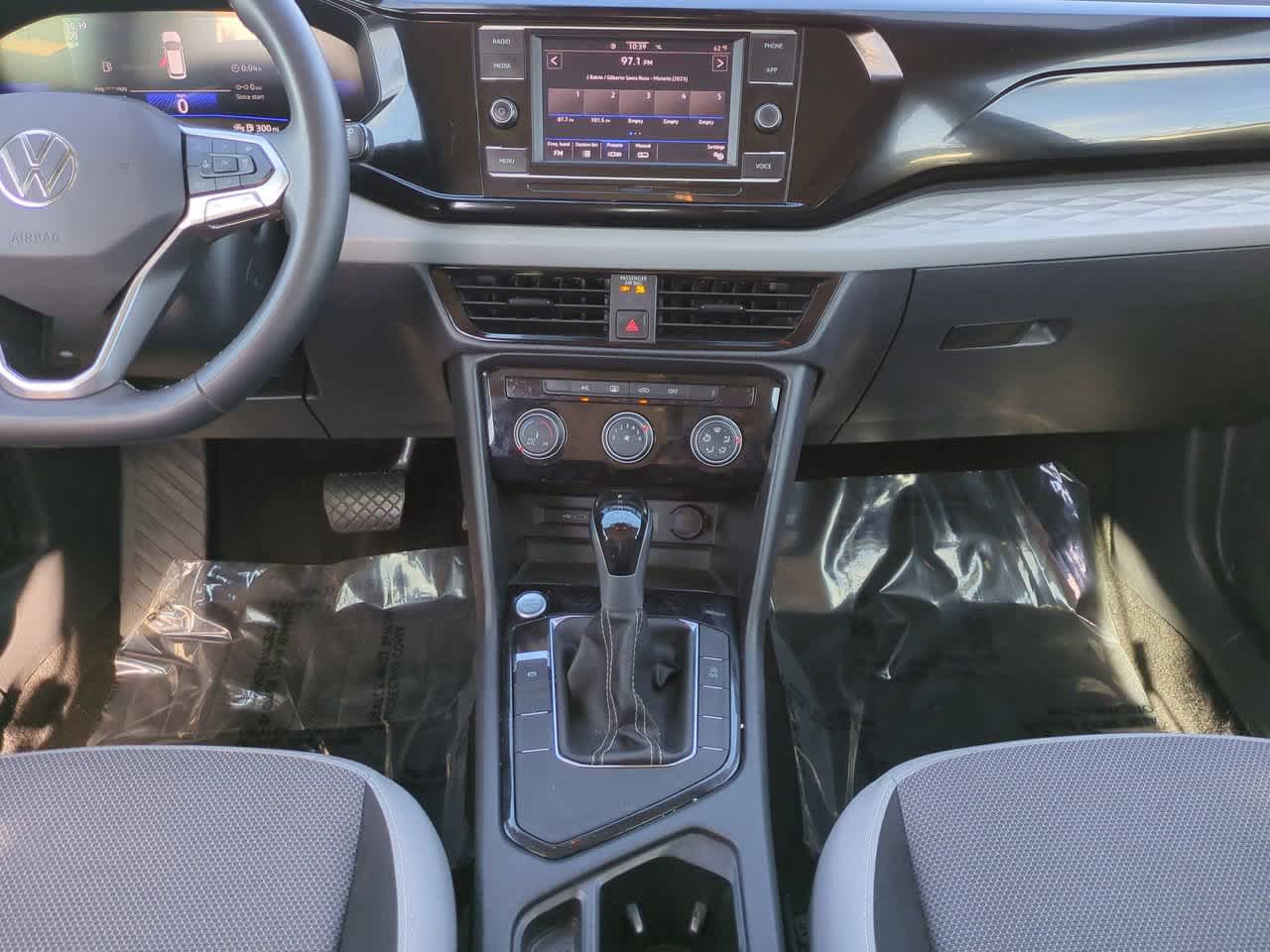 Thumbnail: 2024 Volkswagen Taos - 18