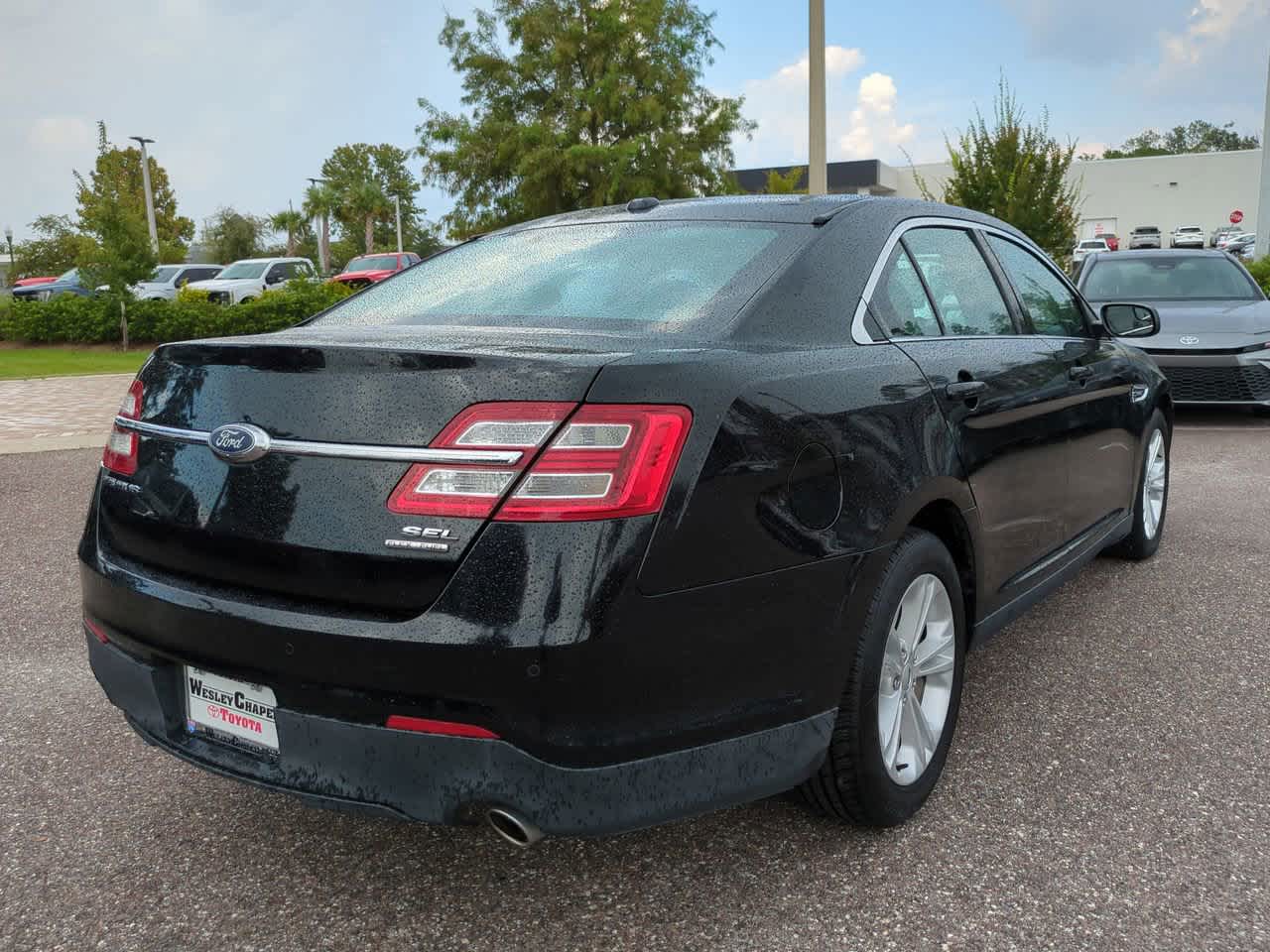 Thumbnail: 2016 Ford Taurus - 6