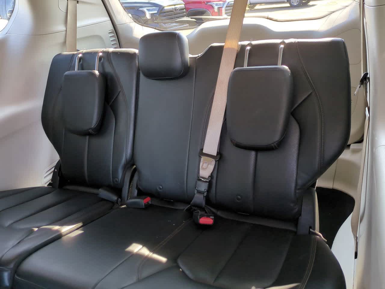 Thumbnail: 2018 Chrysler Pacifica - 13