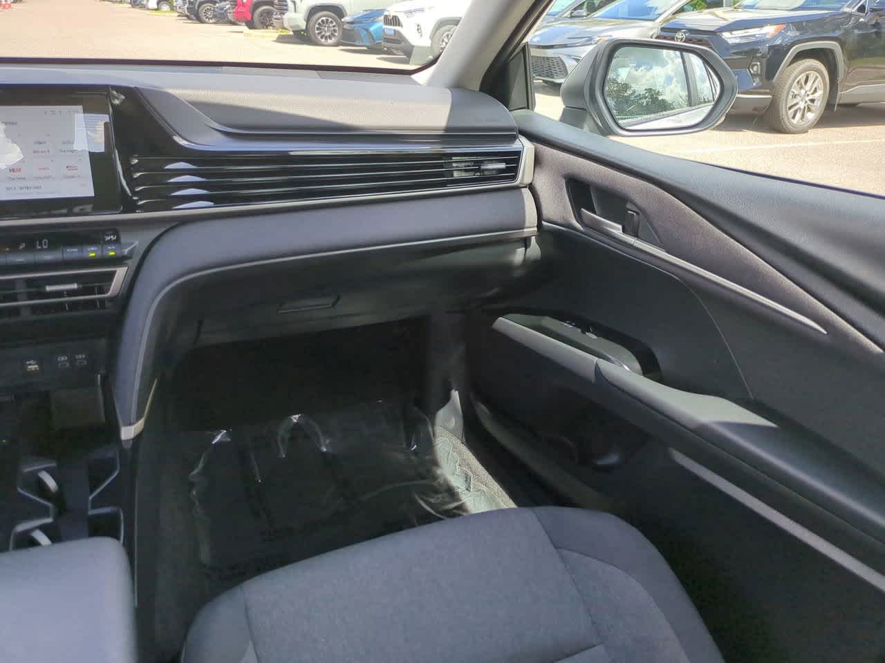 Thumbnail: 2025 Toyota Camry - 16