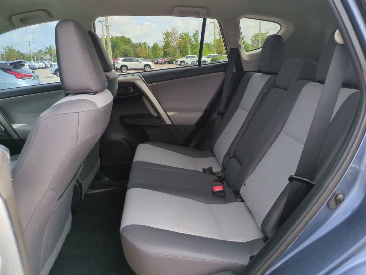 Thumbnail: 2014 Toyota RAV4 - 13