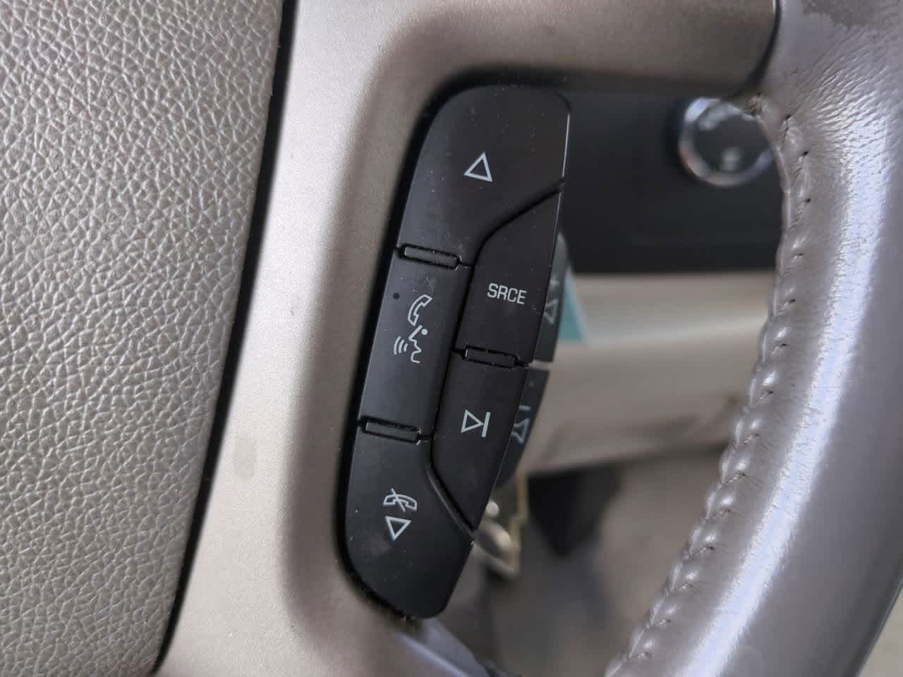 Thumbnail: 2012 Chevrolet Silverado 1500 - 21