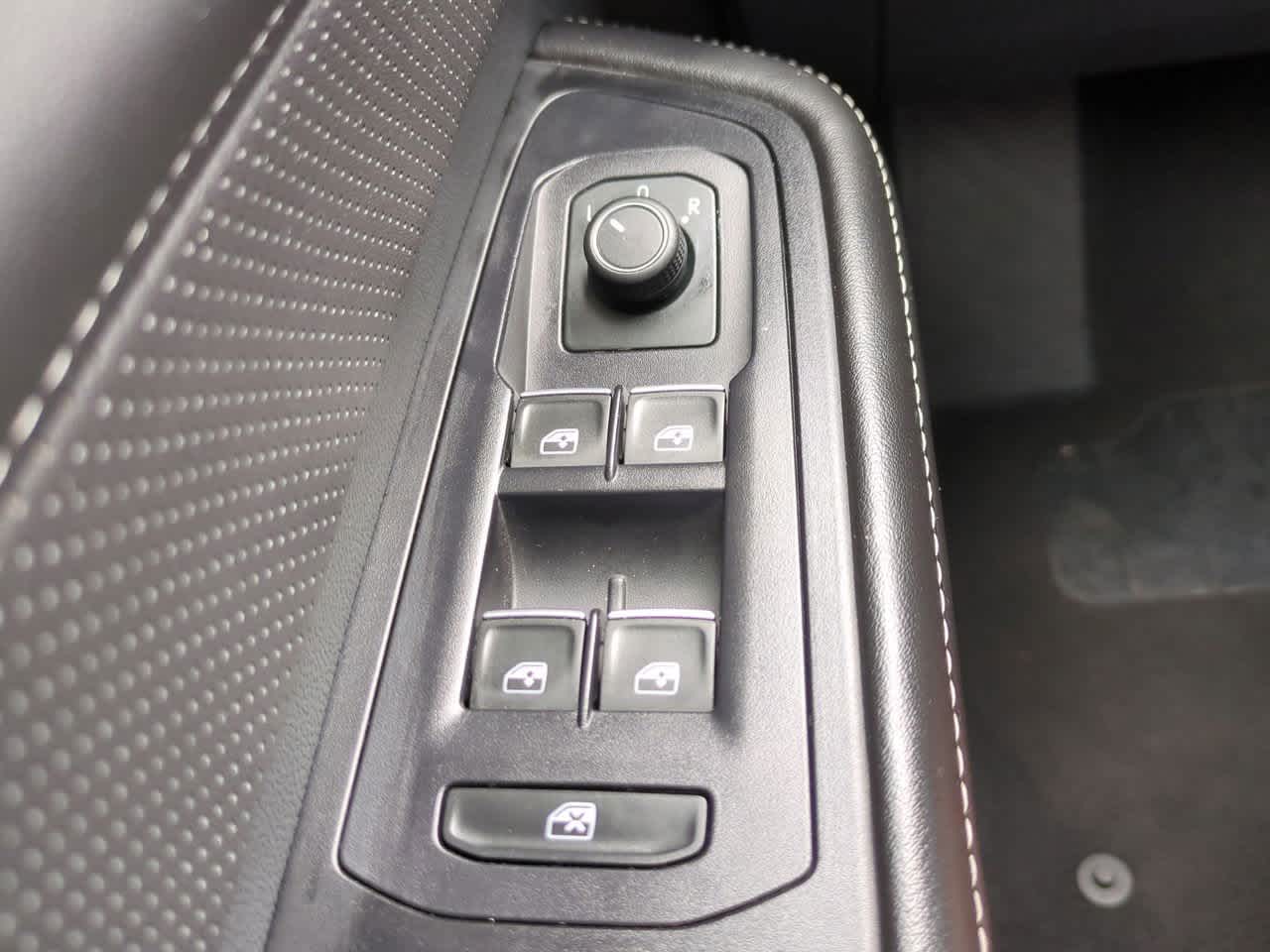 Thumbnail: 2024 Volkswagen Atlas - 23