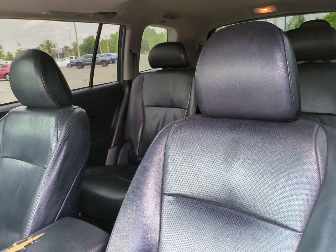 Thumbnail: 2011 Toyota Highlander - 8