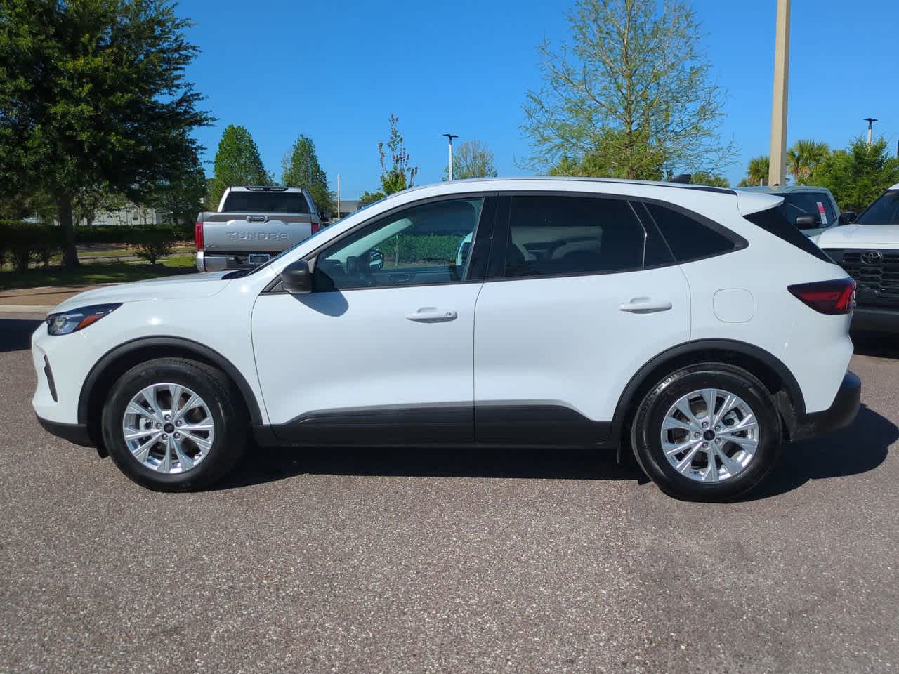 Thumbnail: 2025 Ford Escape - 3