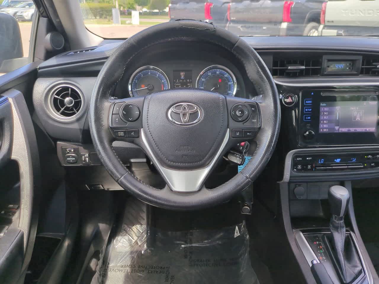 Thumbnail: 2018 Toyota Corolla - 15