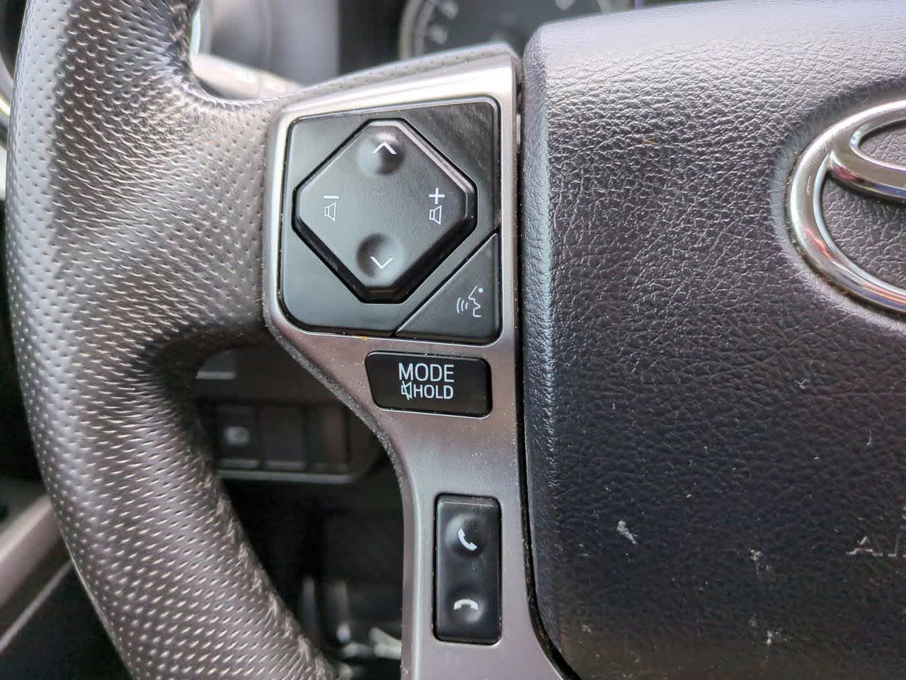 2022 Toyota Tacoma SR5 22
