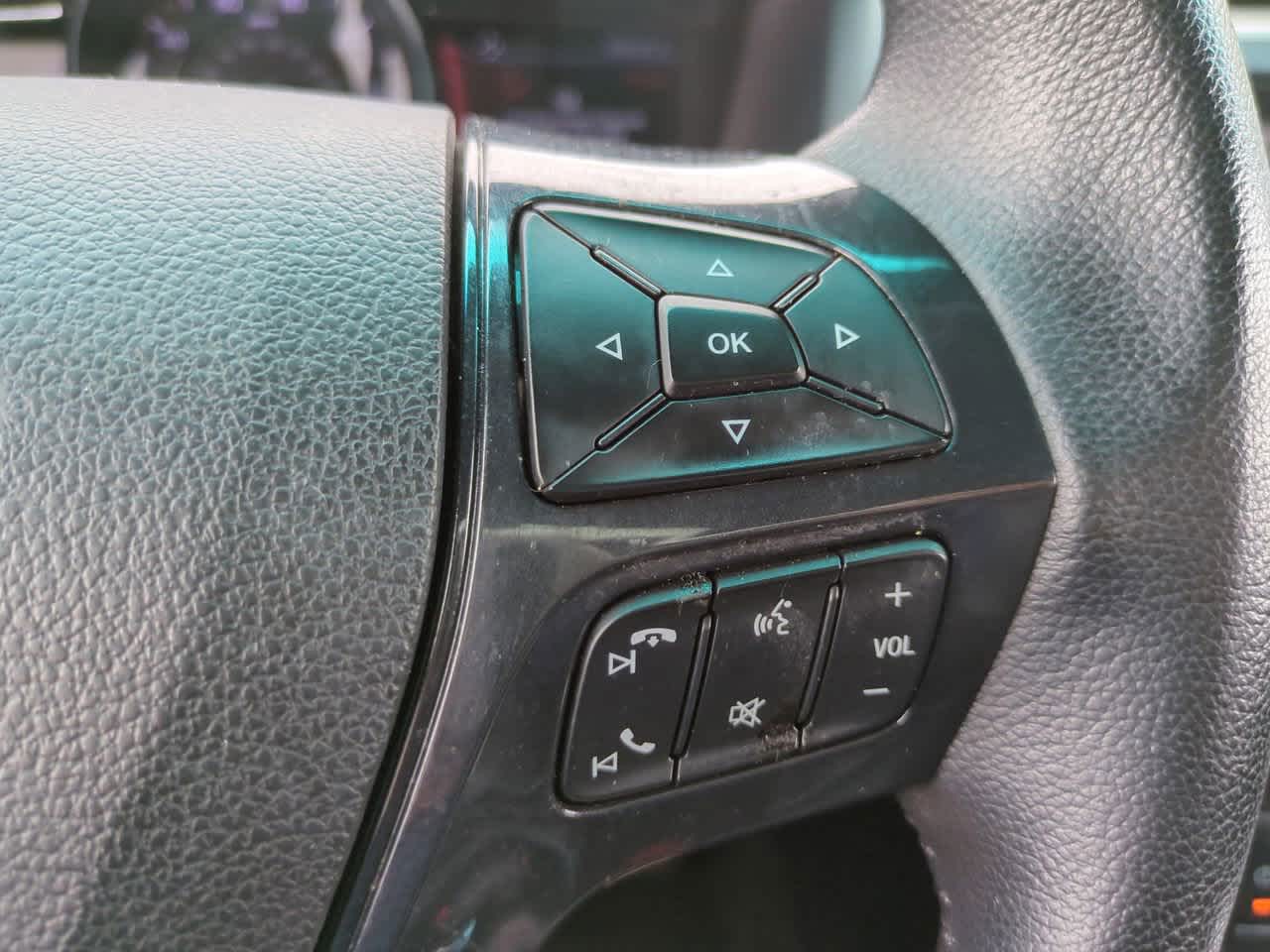 Thumbnail: 2016 Ford Explorer - 25