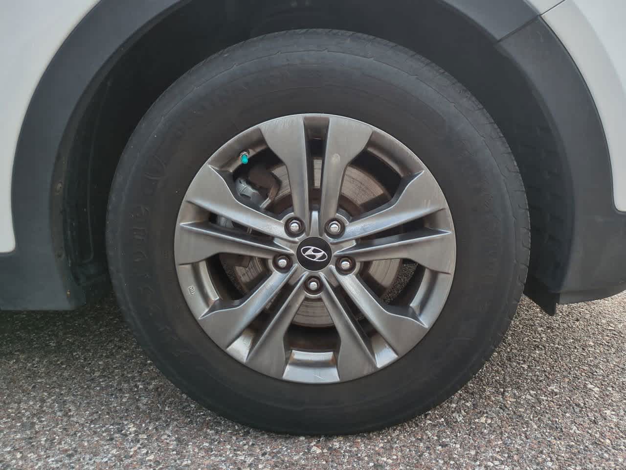 Thumbnail: 2016 Hyundai Santa Fe - 11