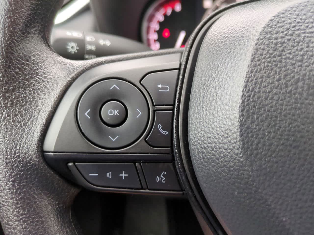 Thumbnail: 2025 Toyota RAV4 - 22