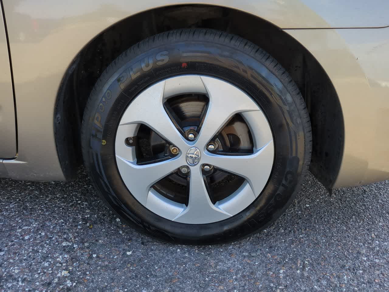 Thumbnail: 2006 Toyota Prius - 11