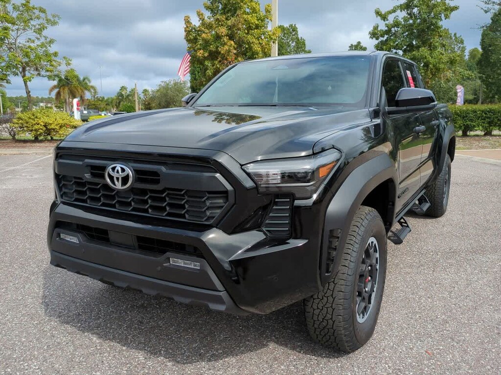 New 2025 Toyota Tacoma Limited Truck Double Cab