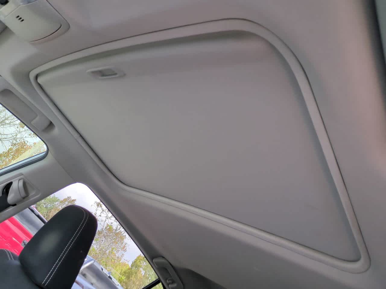 Thumbnail: 2018 Toyota RAV4 - 19