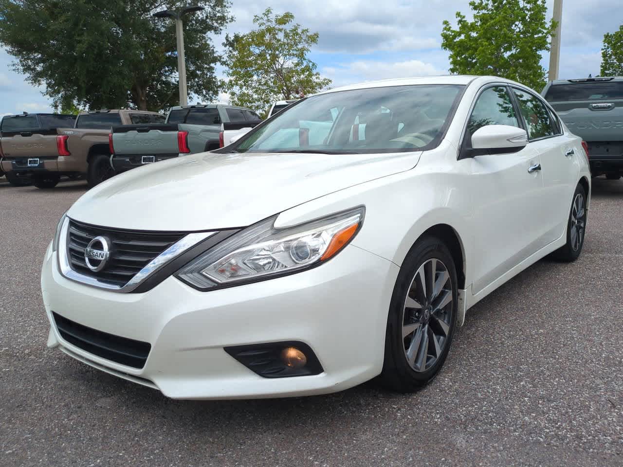 Thumbnail: 2016 Nissan Altima - 2