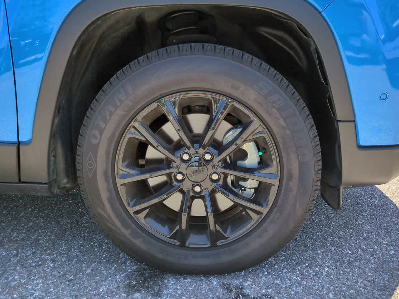 Thumbnail: 2023 Jeep Cherokee - 11