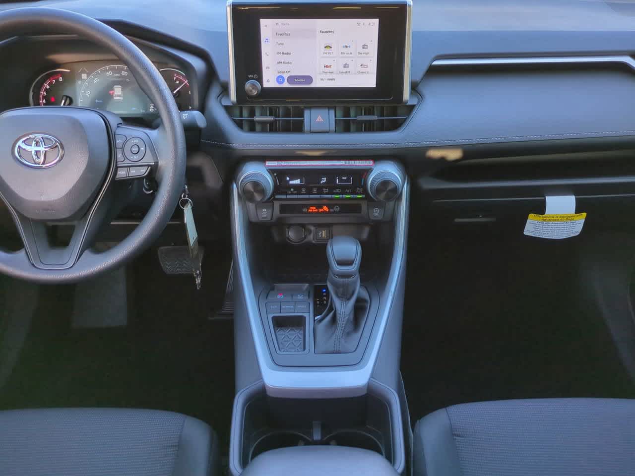 Thumbnail: 2025 Toyota RAV4 - 17