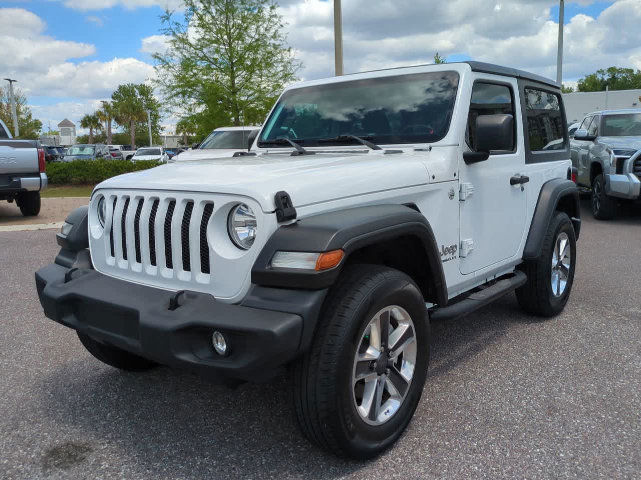 Thumbnail: 2019 Jeep Wrangler - 2