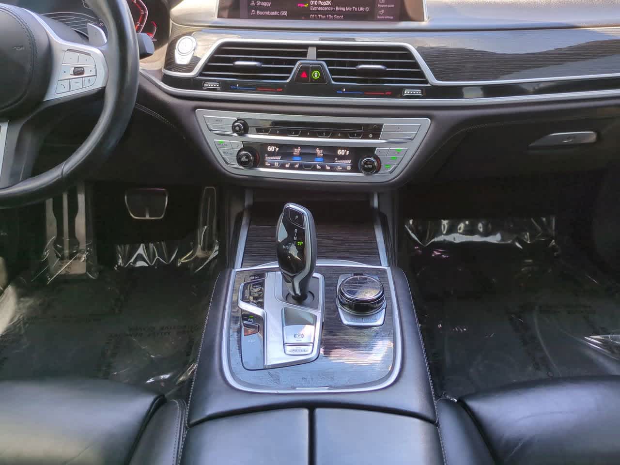 Thumbnail: 2020 BMW 7 Series - 18