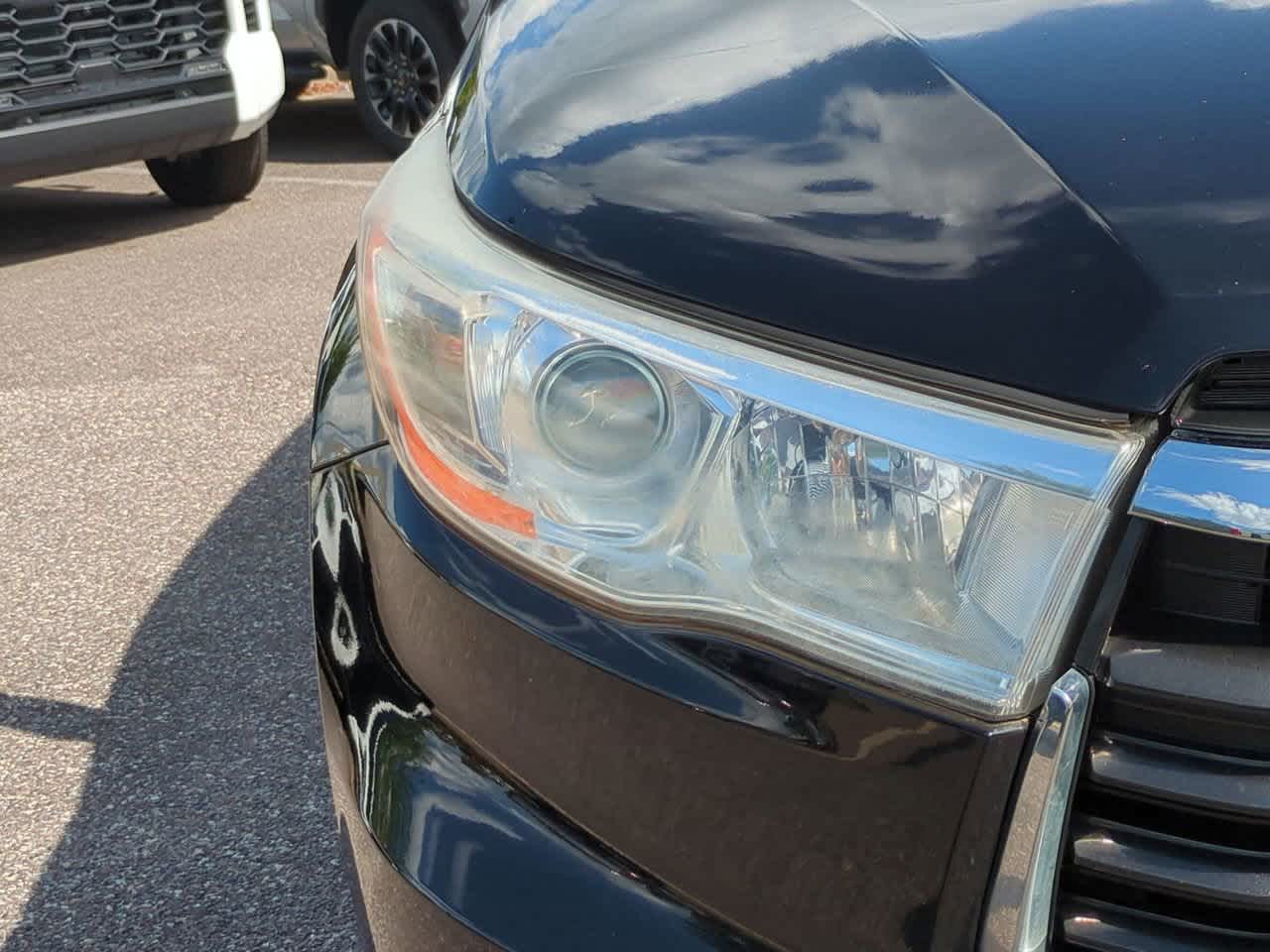 Thumbnail: 2016 Toyota Highlander - 10